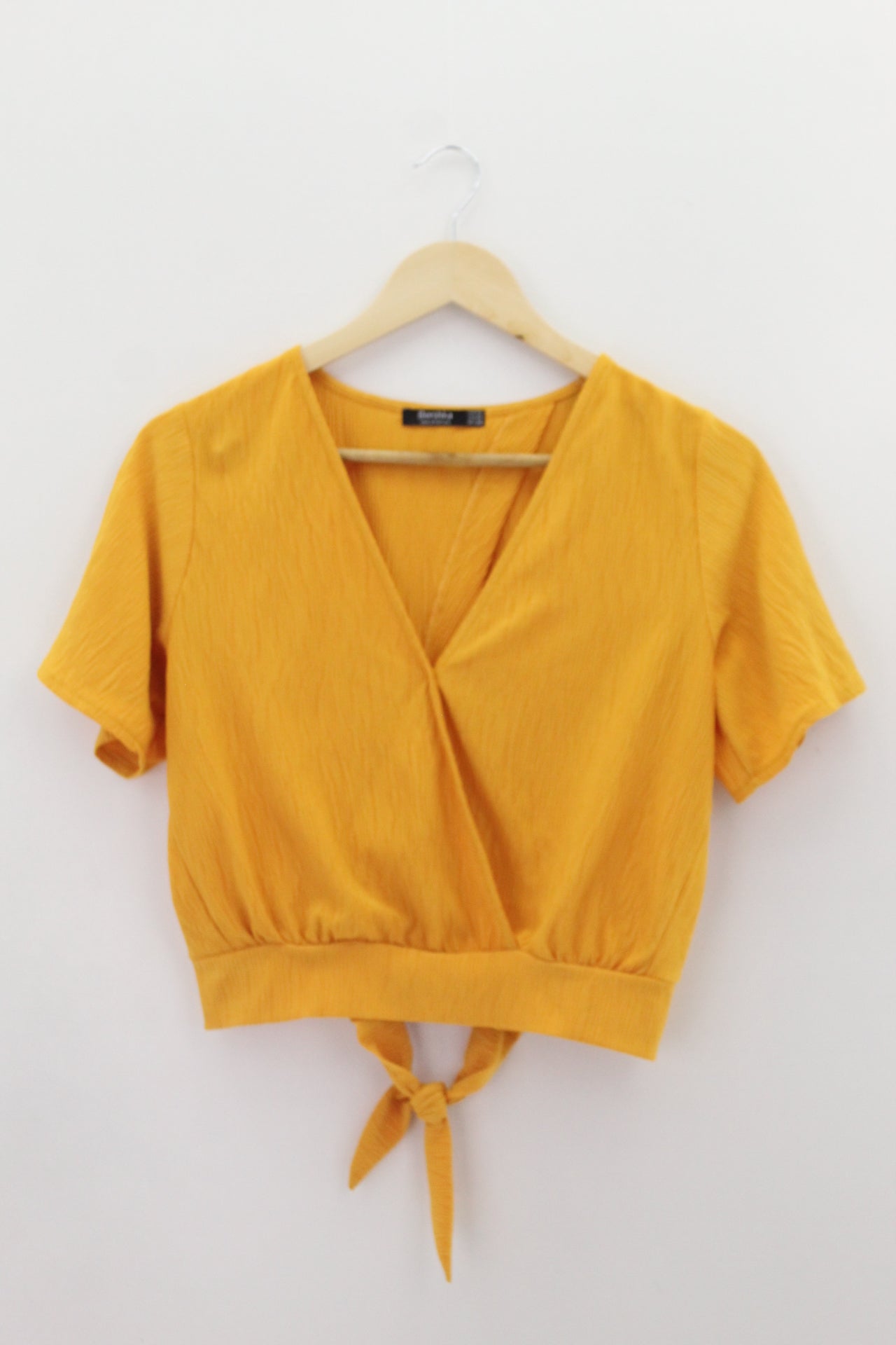 TOP Femenino CASUAL Bershka