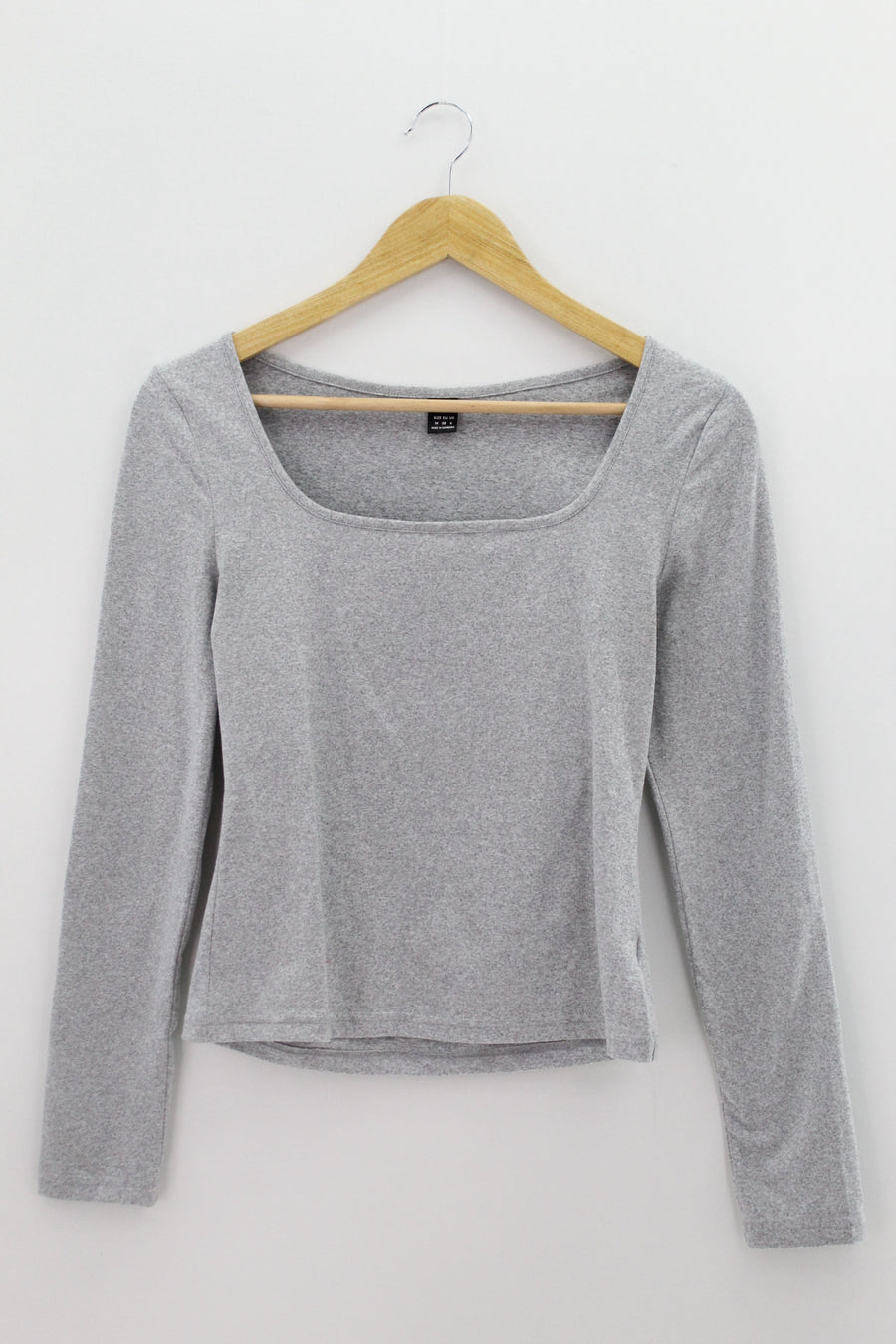 TOP Femenino BASICO CON MANGA Shein