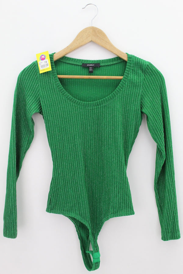 TOP Femenino FIESTA Studio F