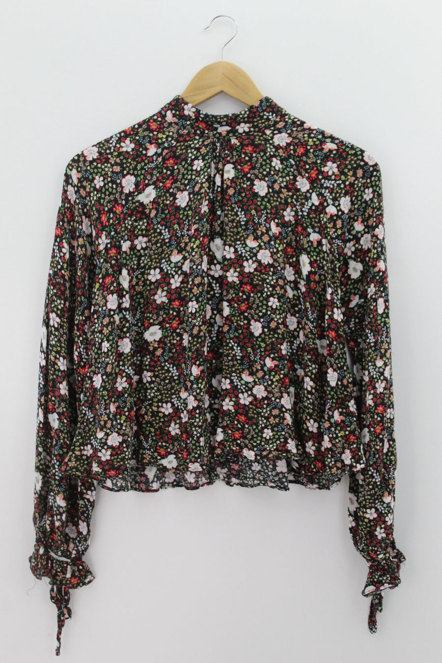 TOP Femenino CASUAL Stradivarius
