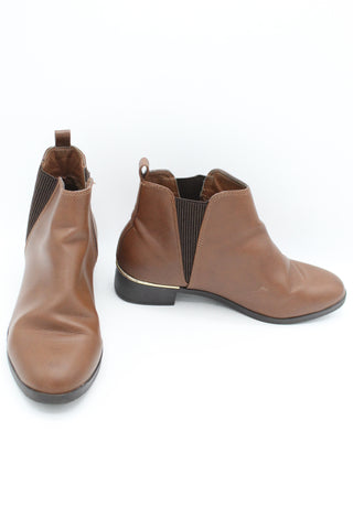 BOTA Femenino Primark