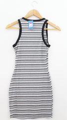 VESTIDO Femenino CASUAL/DEPORTIVO Shein