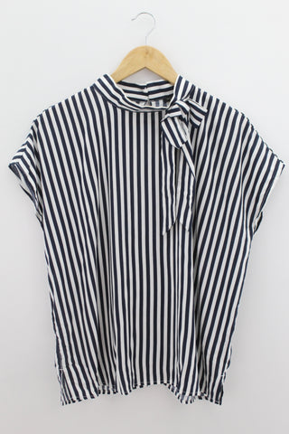 TOP Femenino FIESTA Ann Taylor