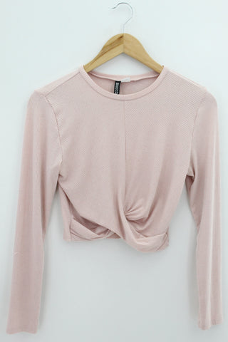 TOP Femenino BASICO CON MANGA Divided