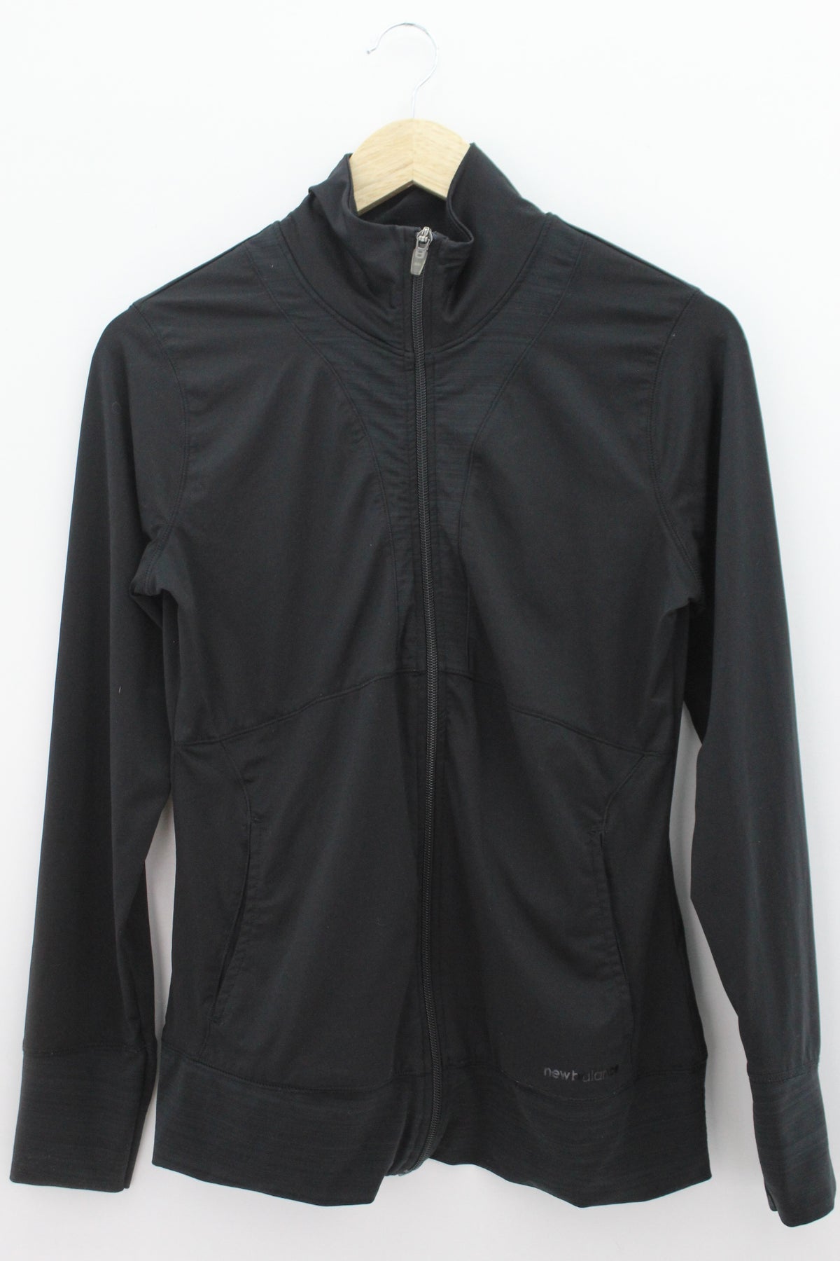 BUZO DEPORTIVO Femenino New Balance