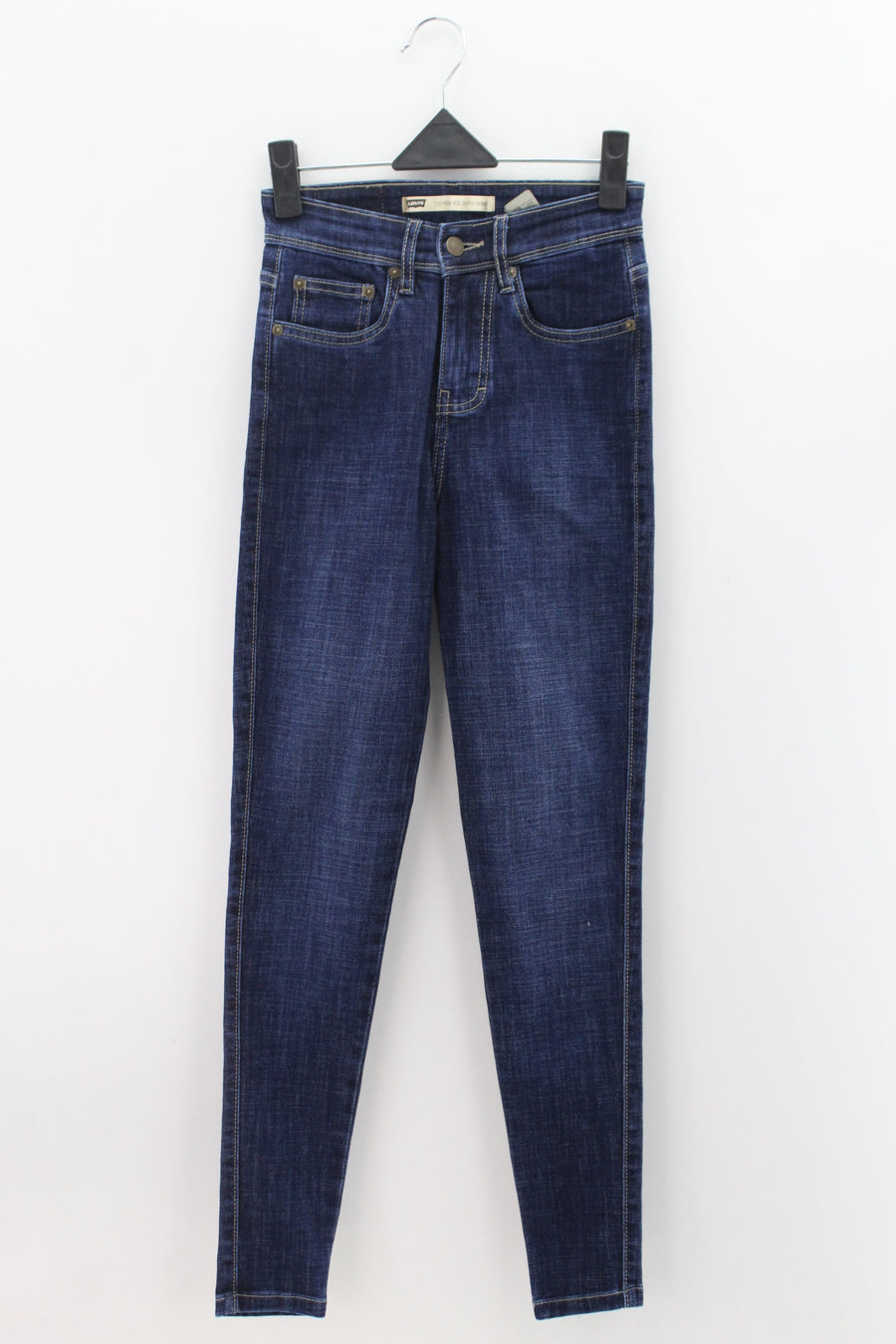 JEAN SKYNNI Femenino Levis