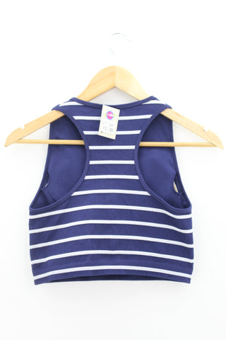 TOP Femenino BASICO SIN MANGA Forever 21