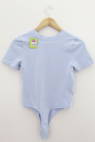 TOP Femenino BASICO SIN MANGA